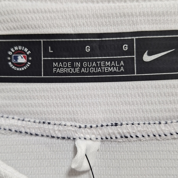 A Nike Genuine Merchandise Atlanta Braves Blank jersey in multiple sizes. - Picture 4 of 8